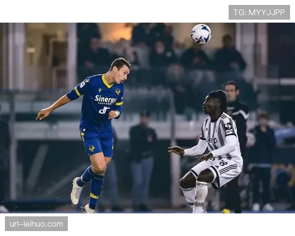 意甲焦点战:尤文图斯与国际米兰上半场战成0-0,场面胶着